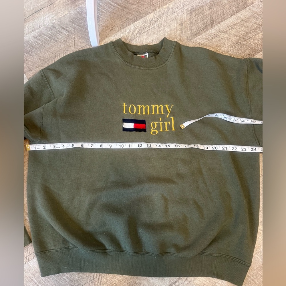 Size XL Green sweatshirt with Tommy Girl stitched Fruit of the Loom brand - Picture 8 of 9